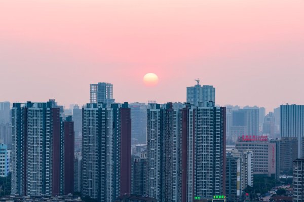 便捷股票配资 一线楼市再吹暖风，广州拟优化楼市政策，降首付、降利率